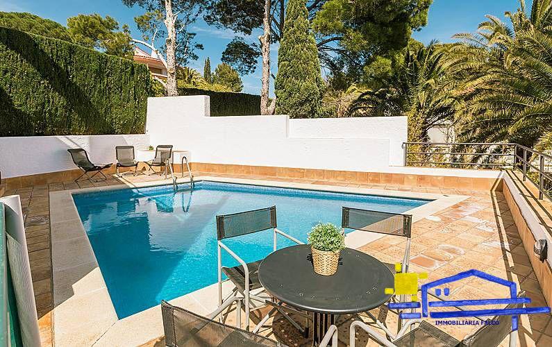 Maison -
                        Llançà -
                        4 chambres -
                        8 occupants